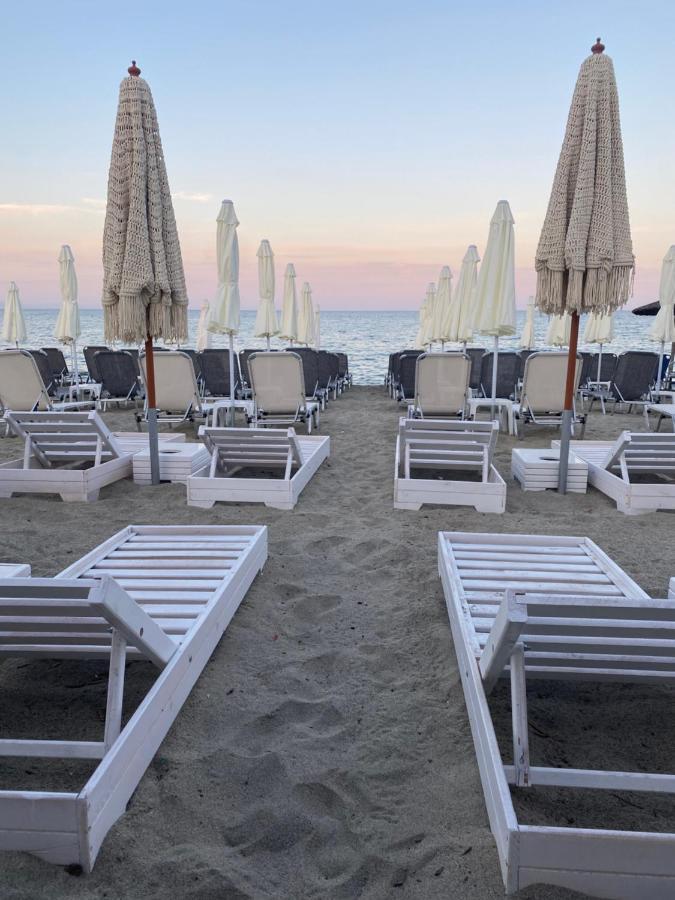 Royal Palace Olympic Beach Exterior photo